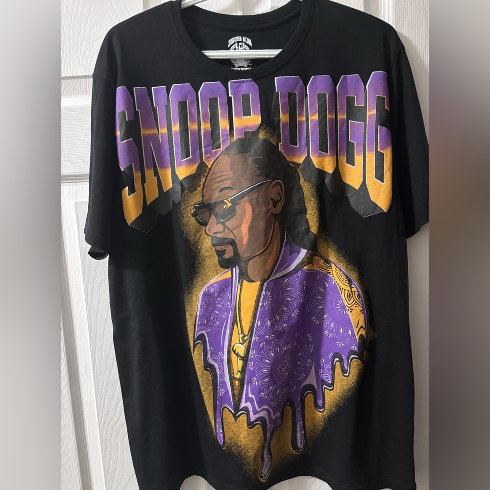 Snoop Dogg Graphic Tshirt
